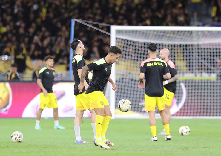 Trực tiếp bóng đá Malaysia - Việt Nam: Sao V-League kiến tạo (Vòng loại Asian Cup) (Hết giờ) - 10