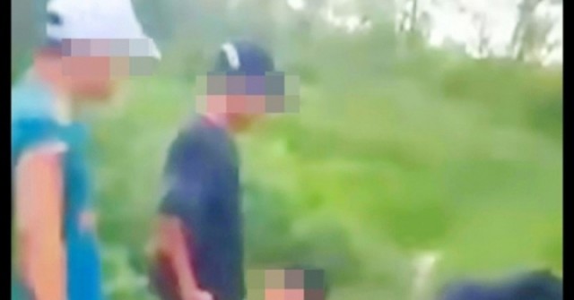 Bình Định: Xác minh trường hợp 1 nam sinh quỳ gối van xin nhưng vẫn bị đánh hội đồng