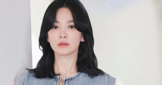 “Song Hye Kyo đừng giả tạo nữa”