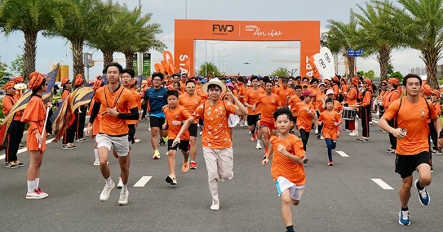 FWD Đường chạy âm nhạc: Lan tỏa yêu thương từ từng bước chân
