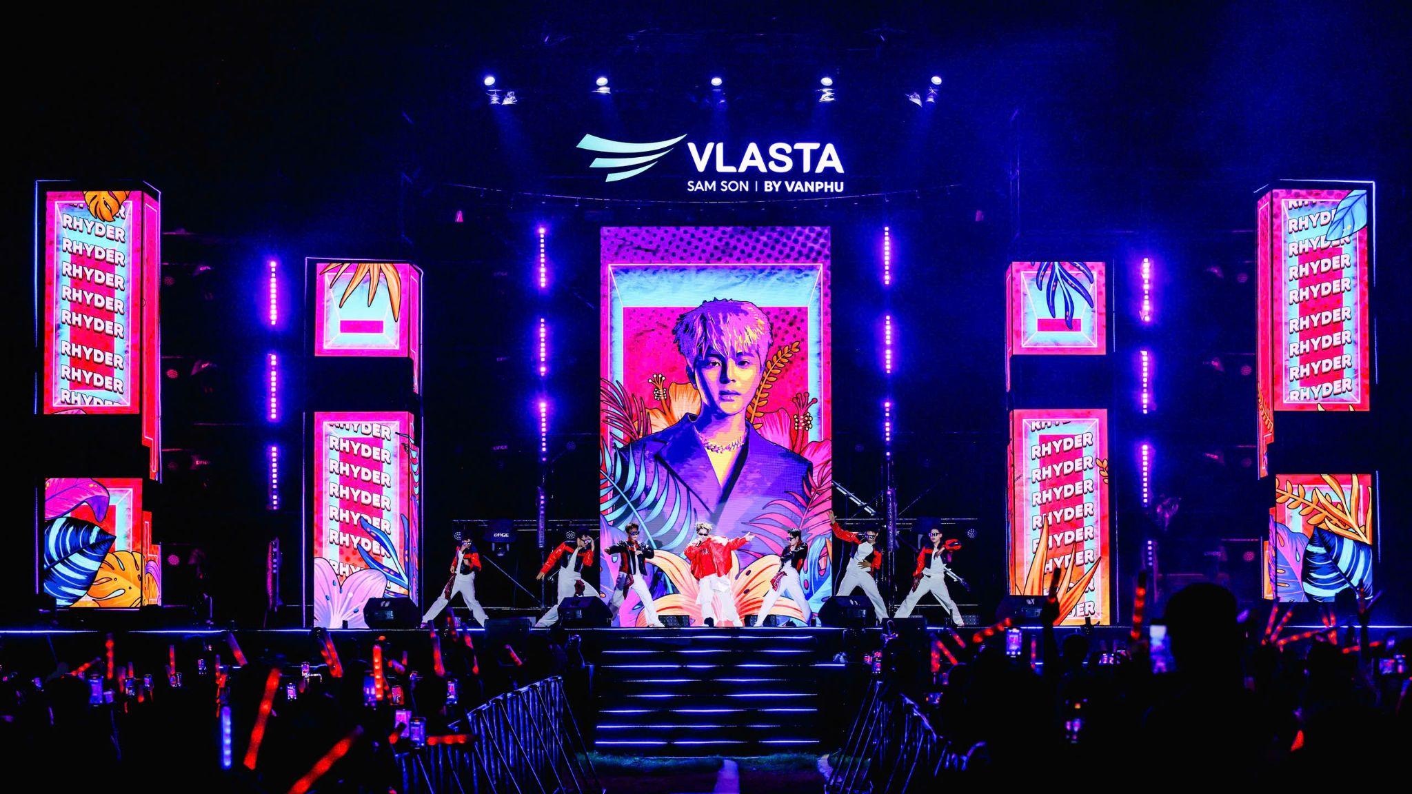 Vlasta Summer Fest quy tụ dàn nghệ sĩ “đốt cháy” sân khấu ven biển