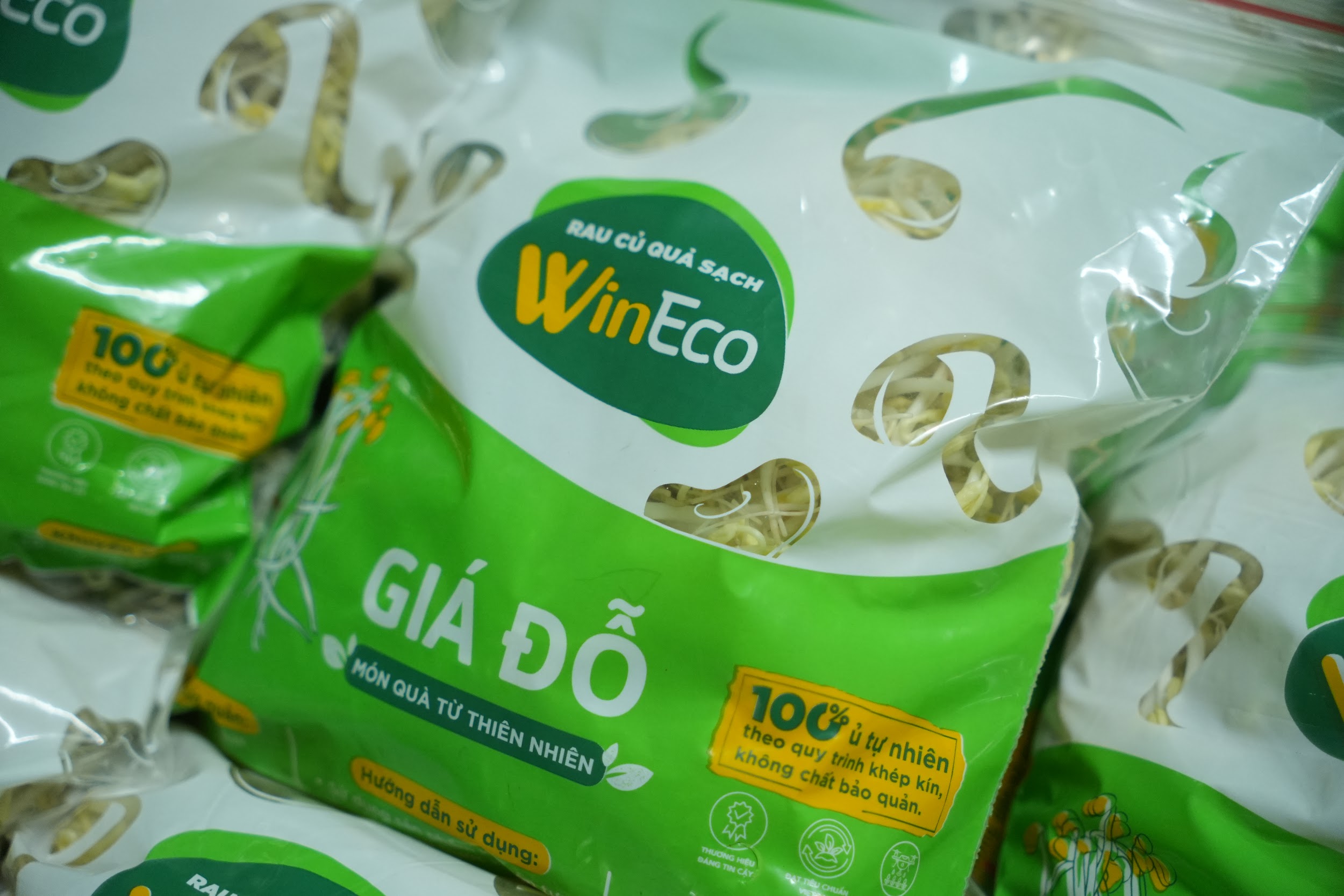 Lựa chọn các sản phẩm có đóng gói và bao bì theo tiêu chuẩn là một cách để bạn nhanh chóng có được nguồn thực phẩm an toàn cho cả gia đình