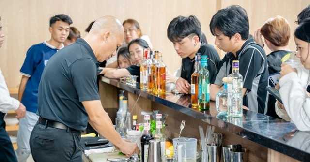 Hàng trăm sinh viên ngành du lịch được nâng cao kỹ năng