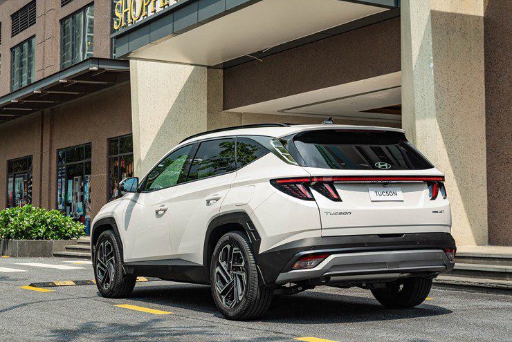 Hyundai Tucson giảm giá lên đến 98 triệu đồng trong tháng 6 - 3