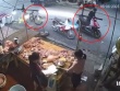 Clip: Thanh niên bỏ xe đạp 