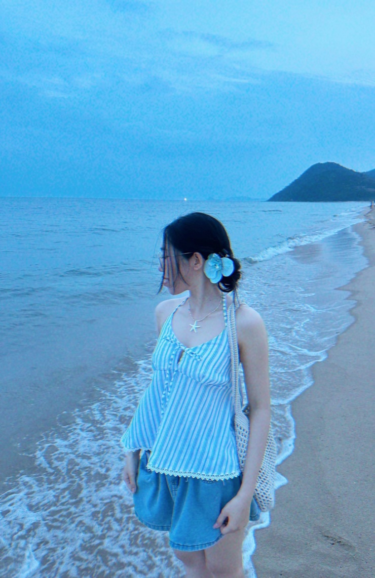 Biển xanh, cát trắng và khoảng thời gian bình yên.