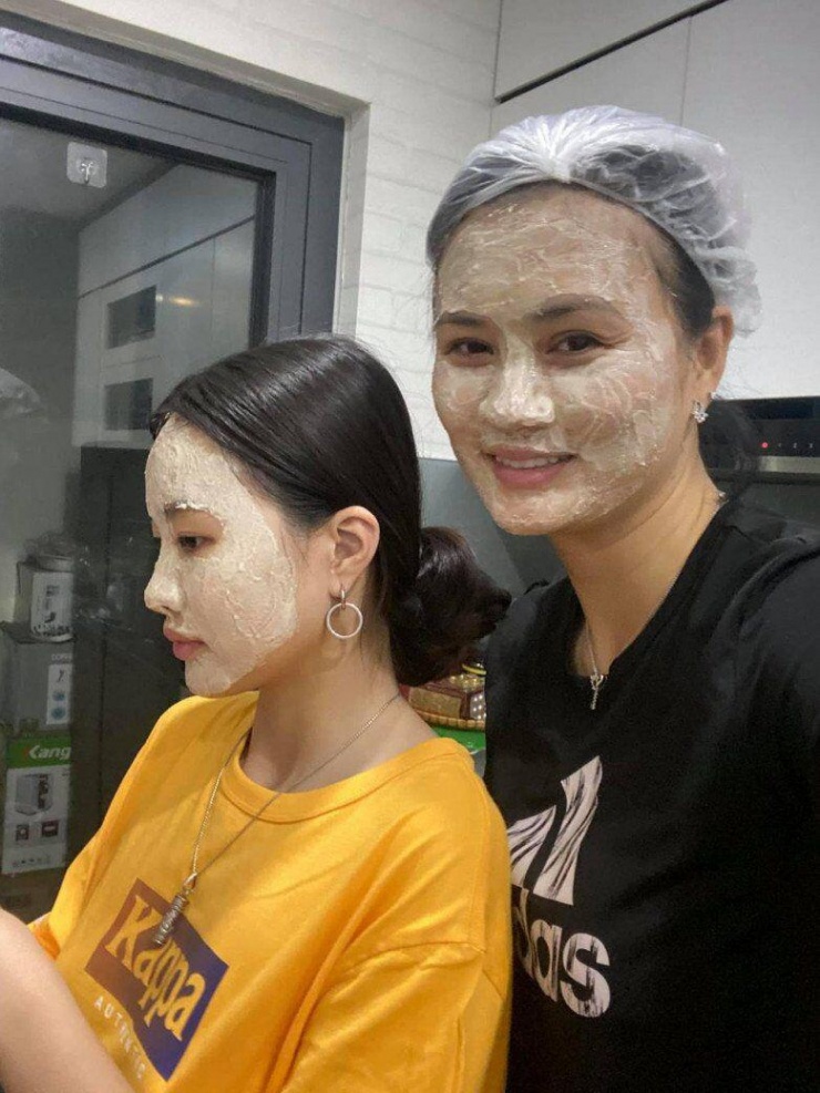 Con gái "hoa khôi bóng chuyền" Kim Huệ lấy hết nét đẹp của mẹ, 13 tuổi cao gần 1m70, bắp tay rắn chắc, mặt đẹp như hoa hậu - 16