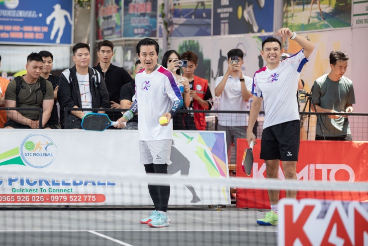 Ngoài sân khấu và công việc riêng thì các nghệ sĩ cũng giành thời gian tham gia các giải đấu pickleball