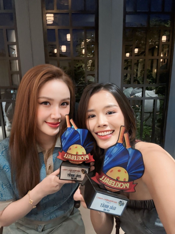 Bảo Thy là nghệ sĩ mới nhập môn mới 1 tháng nhưng cũng đã kịp "bỏ túi" chức vô địch Pickleball Family Q7