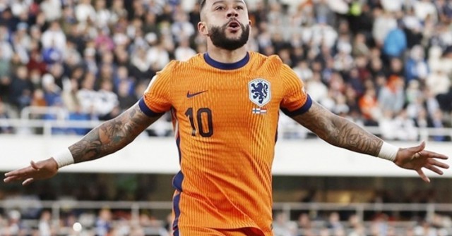 Đi vào lịch sử bóng đá Hà Lan, tiền đạo Memphis...