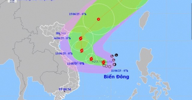 Áp thấp nhiệt đới đã mạnh lên thành bão số 1 và...