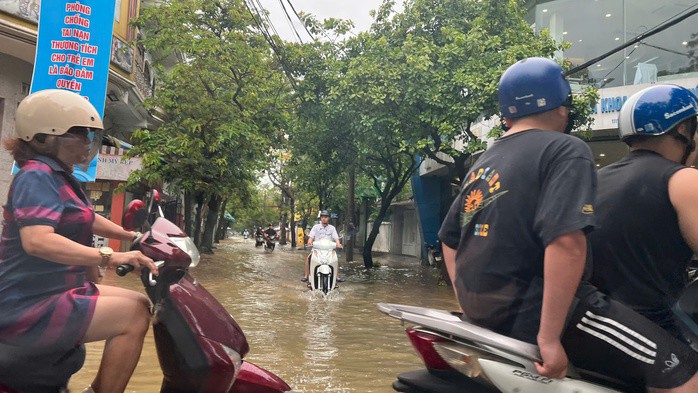 Đường Lê Thánh Tôn vào sáng nay.