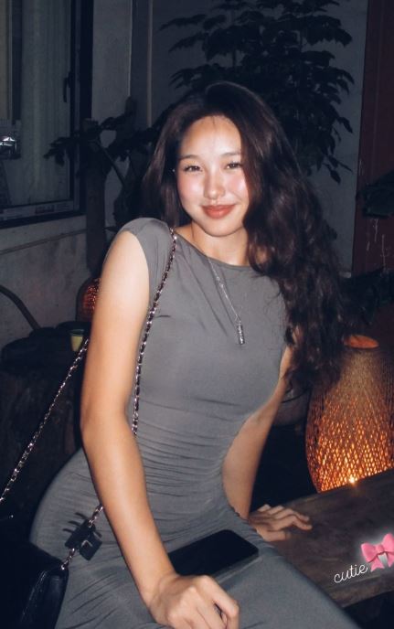 Con gái "hoa khôi bóng chuyền" Kim Huệ lấy hết nét đẹp của mẹ, 13 tuổi cao gần 1m70, bắp tay rắn chắc, mặt đẹp như hoa hậu - 22