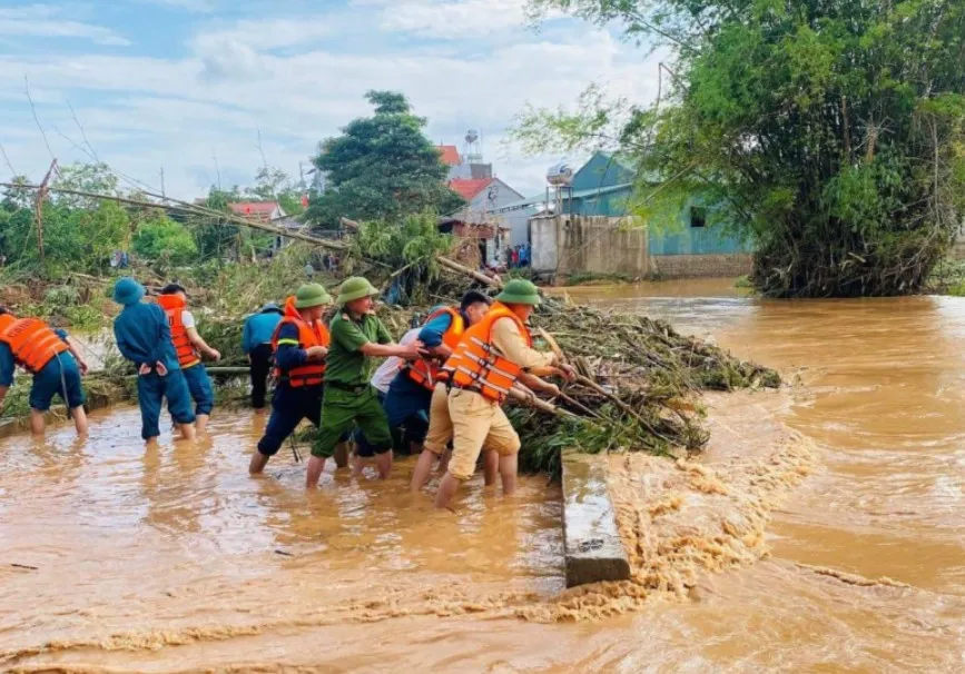 Bộ công an yêu cầu thực hiện tốt phương châm “4 tại chỗ”, sẵn sàng mọi phương án phòng, chống thiên tai. Ảnh minh họa