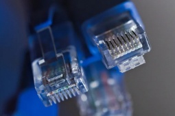 Sự thật phía sau những sợi cáp Ethernet màu xanh lam