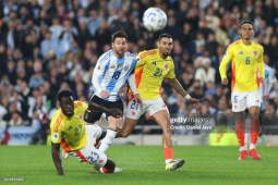 Trực tiếp bóng đá Argentina - Colombia: Messi tìm kiếm bàn gỡ hòa (vòng loại World Cup)