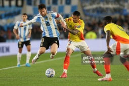 Video bóng đá Argentina - Colombia: Sao Chelsea nhận thẻ đỏ, Messi suýt  " bẽ mặt "  (Vòng loại World Cup)