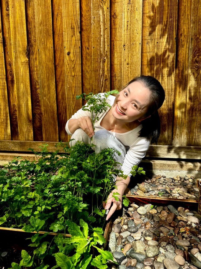 Diệu Hương sau 6 năm vắng bóng, cuộc sống hiện ra sao? - 11