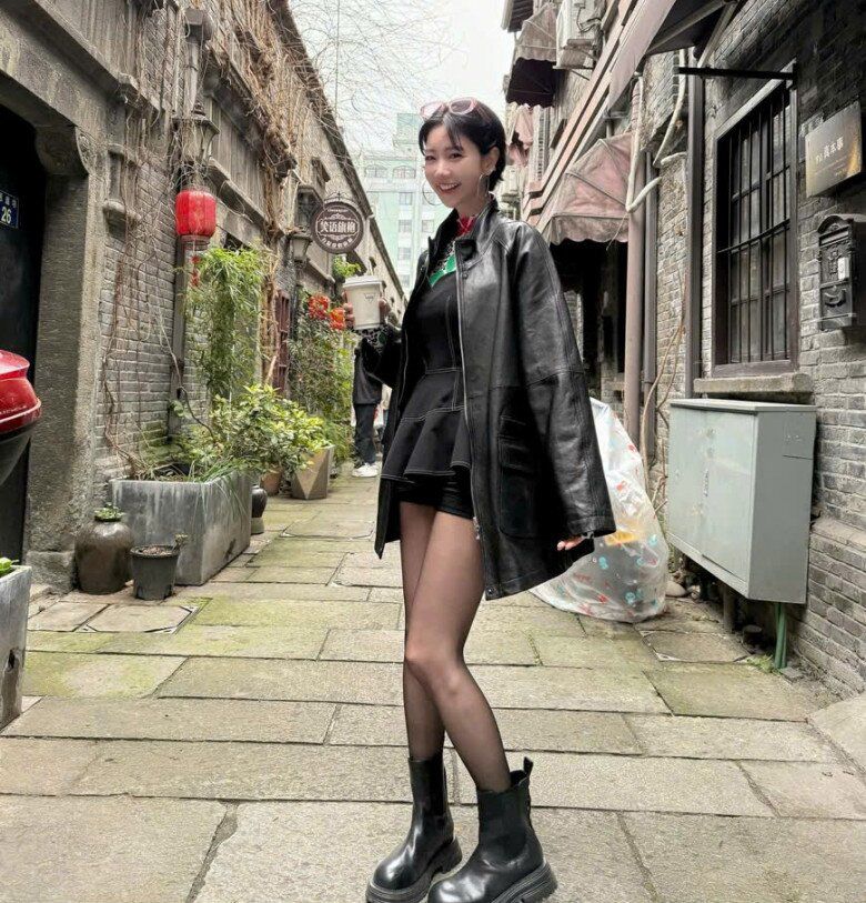 "Mỹ nhân hot nhất phố đi bộ Hà Nội” đổi đời nhờ lấy chồng tỷ phú, sống như bà hoàng trong biệt thự trăm tỷ - 9