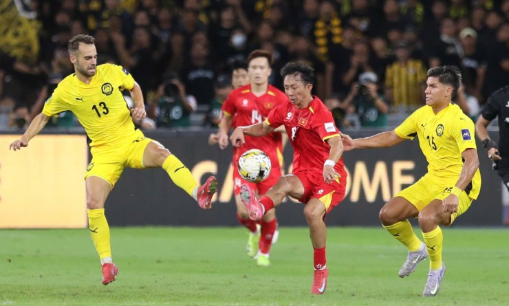 ĐT Việt Nam quá lép vế trước dàn sao nhập tịch Malaysia