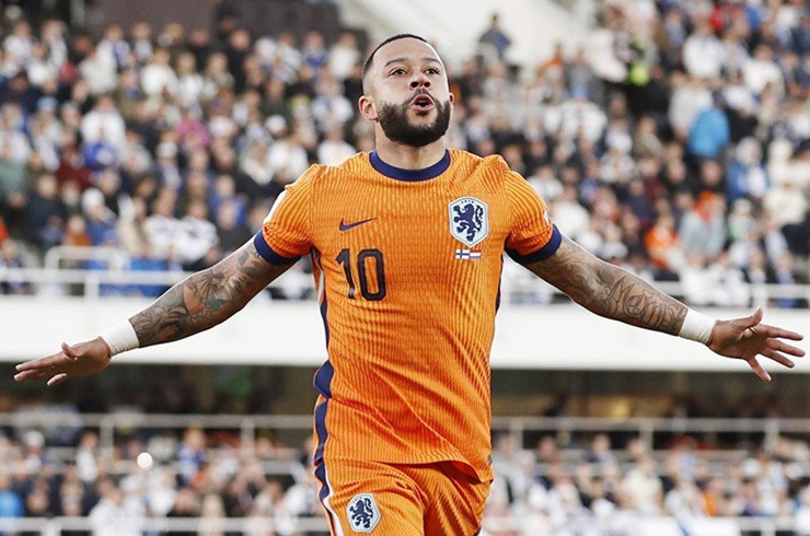 Memphis Depay lập cú đúp trong chiến thắng đậm 8-0 của Hà Lan rạng sáng 11/6