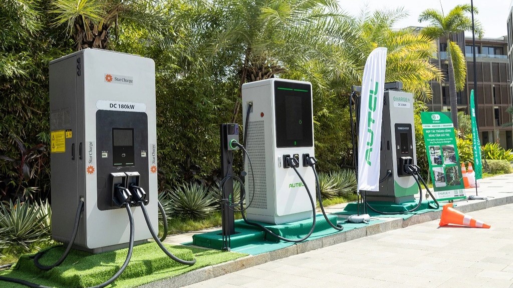 Chính phủ ban hành biểu giá điện riêng cho các trạm sạc xe ô tô - 1