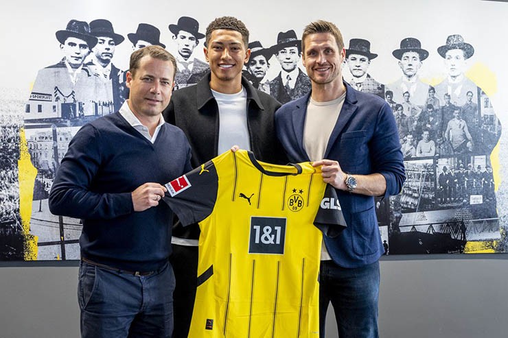 Dortmund chiêu mộ Jobe Bellingham