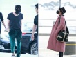 G-DRAGON: Ra sân bay vẫn không quên tạo trend