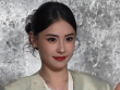 Trương Bá Chi bị đồn tiêm filler khiến mặt 'trẻ lạ' ở tuổi 45