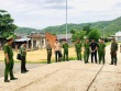 Sau mâu thuẫn, con rể nổ súng nhiều phát vào nhà cha vợ, cướp xe máy bỏ trốn