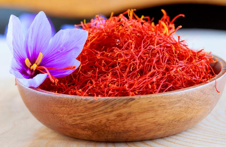 Nhụy hoa nghệ tây hay còn gọi là saffron đứng đầu bảng xếp hạng những loại gia vị đắt đỏ nhất thế giới. 
