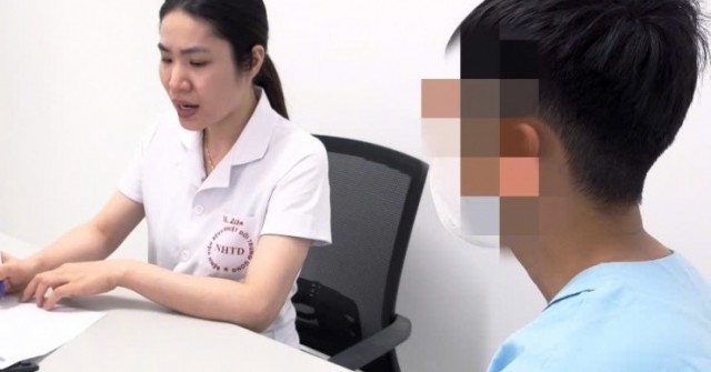 Nam thanh niên suýt bị điếc vĩnh viễn vì thói quen tắm khuya