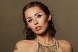Cách siết dáng của Miley Cyrus
