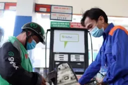 Giá xăng dầu tăng đồng loạt