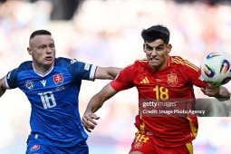 Video bóng đá U21 Slovakia - U21 Tây Ban Nha: 5 bàn rượt đuổi, vỡ òa phút 90 (U21 châu Âu)