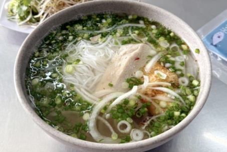 Món ngon Nha Trang khiến khách Hàn vừa thấy đã gọi liền 2 bát