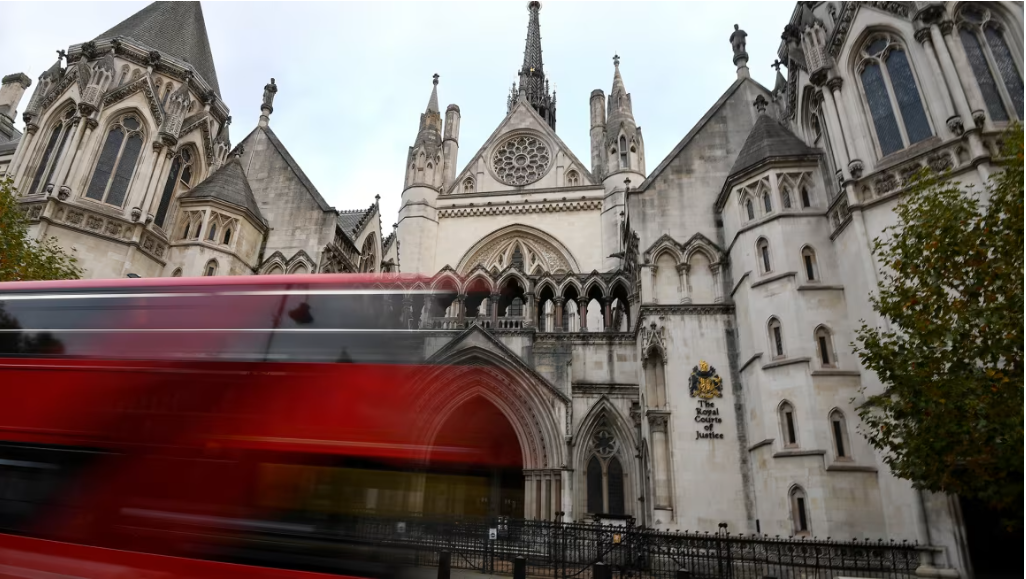 Tòa án Công lý Hoàng gia, thường được gọi là Tòa án tối cao, ở London