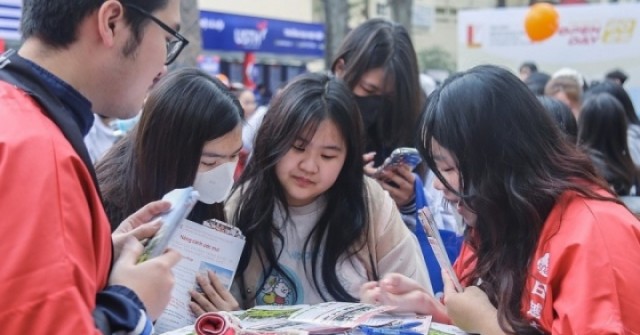 Đại học Việt Nhật xét hơn 30 tổ hợp, lần đầu có C00