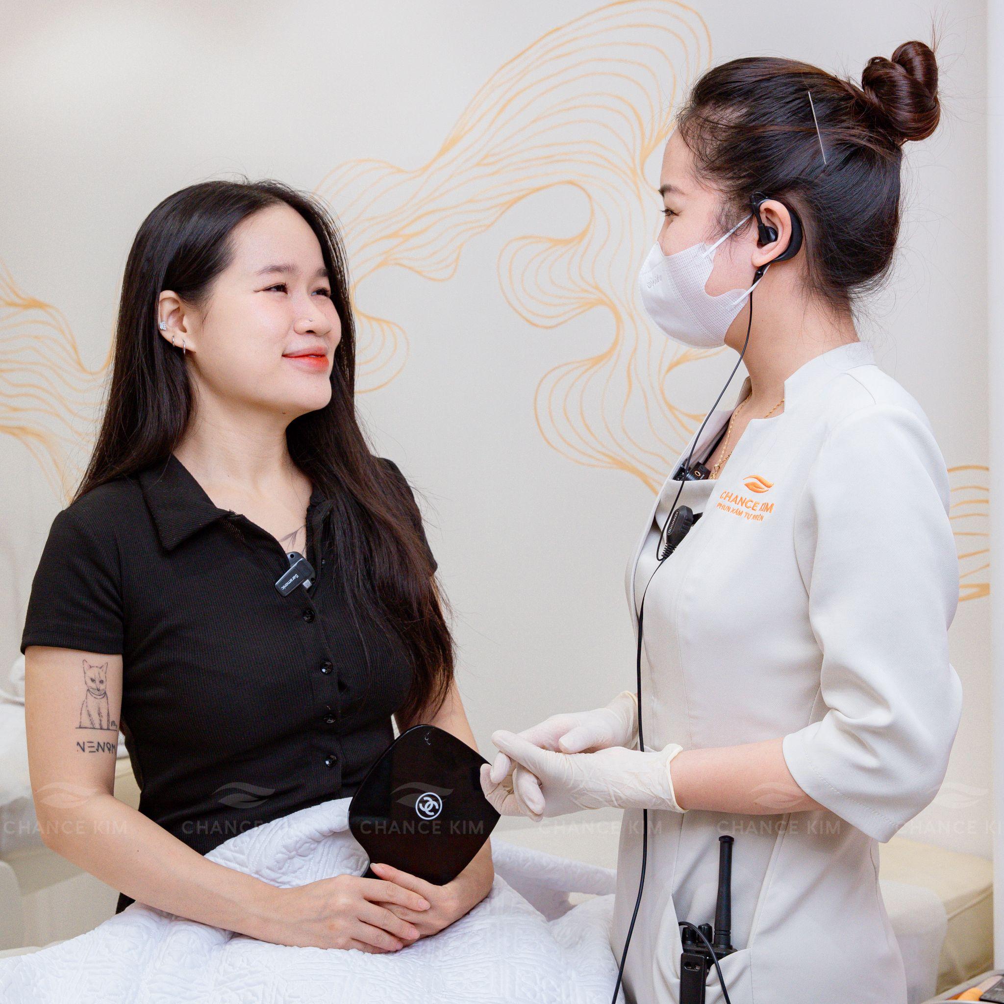 Nhiều chị em quay lại vì Chance Kim hiểu từng đường nét, từng gu riêng của mỗi người