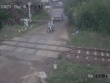 Tàu hỏa tông xe máy, hai người chết