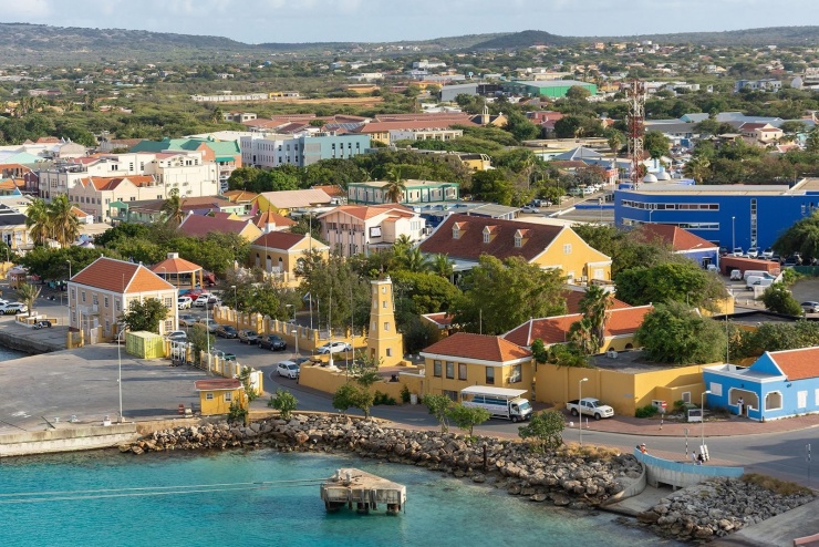 Thủ phủ Kralendijk của đảo Bonaire. Ảnh: CNN