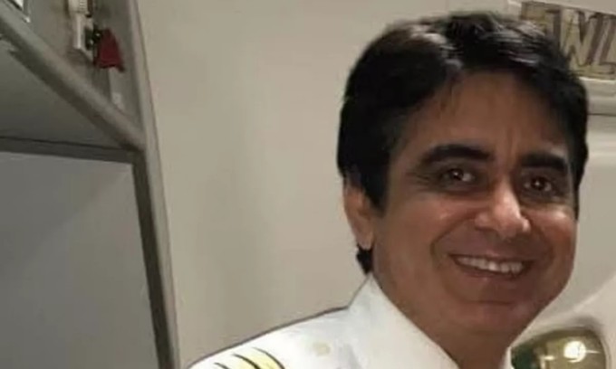 Cơ trưởng Sumeet Sabharwal. Ảnh: Hindustan Times