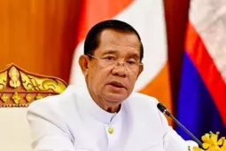 Ông Hun Sen kêu gọi dừng chiếu phim và nhập hàng Thái Lan