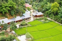 Bản làng ẩn mình trong thung lũng ở Thanh Hóa hút du khách tới trải nghiệm