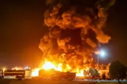 Cảnh tượng tan hoang ở Iran sau khi bị Israel tấn công