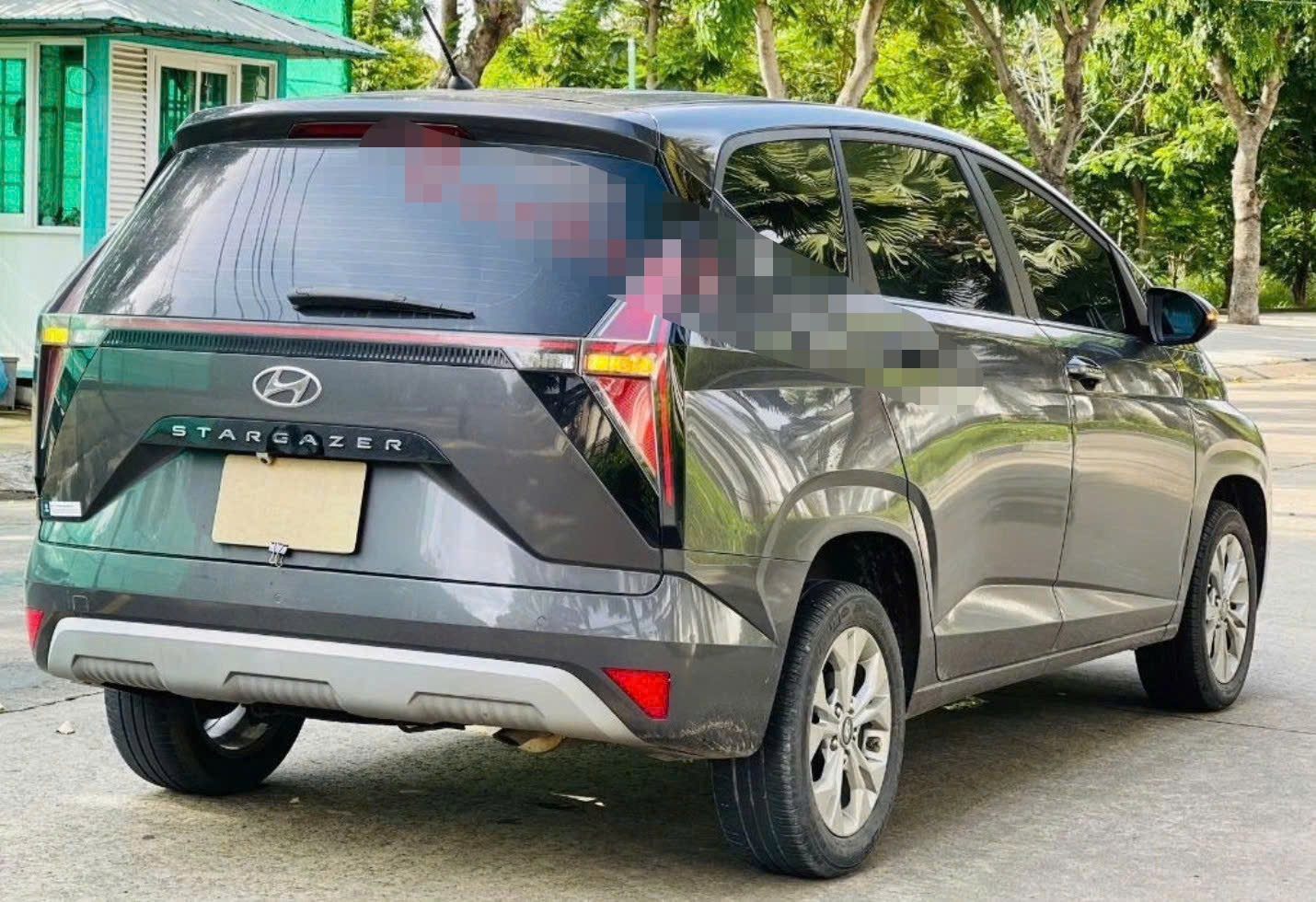 Chiếc Hyundai Stargazer rẻ nhất trên một trang chuyên rao bán xe cũ - 3