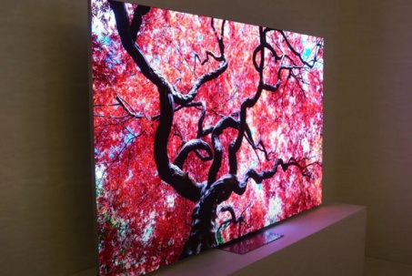 Chiếc TV có thể làm rung chuyển thế giới đang được lắp ráp tại Việt Nam