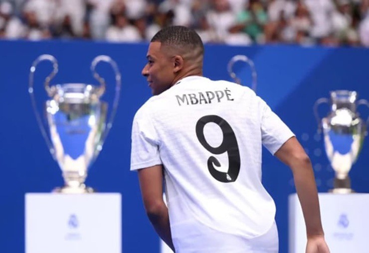 Kylian Mbappe cũng đang là ngôi sao hưởng lương cao nhất tại Real Madrid