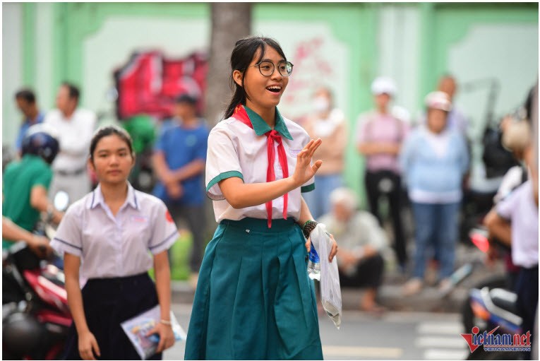 Đề Ngữ văn được đánh giá hay, hứa hẹn cho nhiều bài viết phá cách, sáng tạo, nhiều ý tưởng độc lạ. Ảnh: Nguyễn Huế
