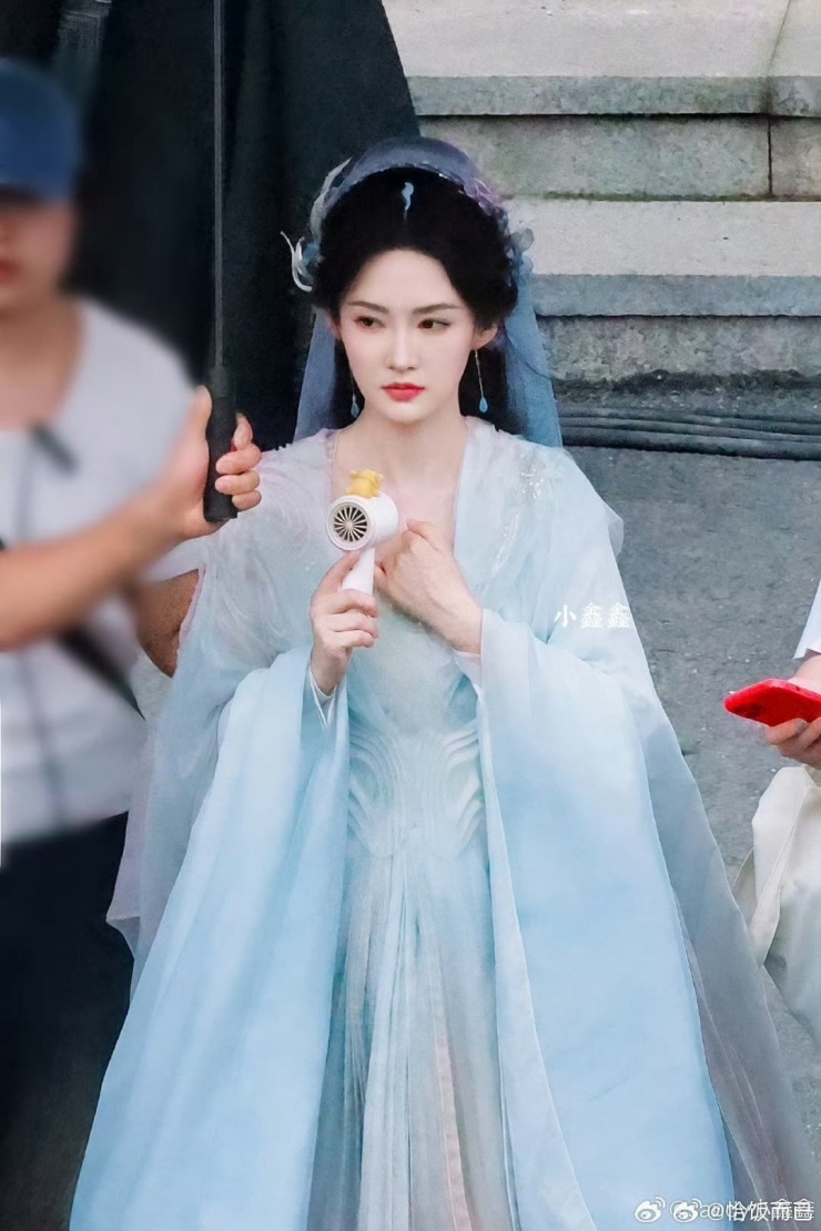 Tiên tử đẹp nhất màn ảnh Hoa ngữ hiện tại: Khí chất thần nữ từ trong ra ngoài, visual nét căng bạn diễn phải trố mắt nhìn - 4